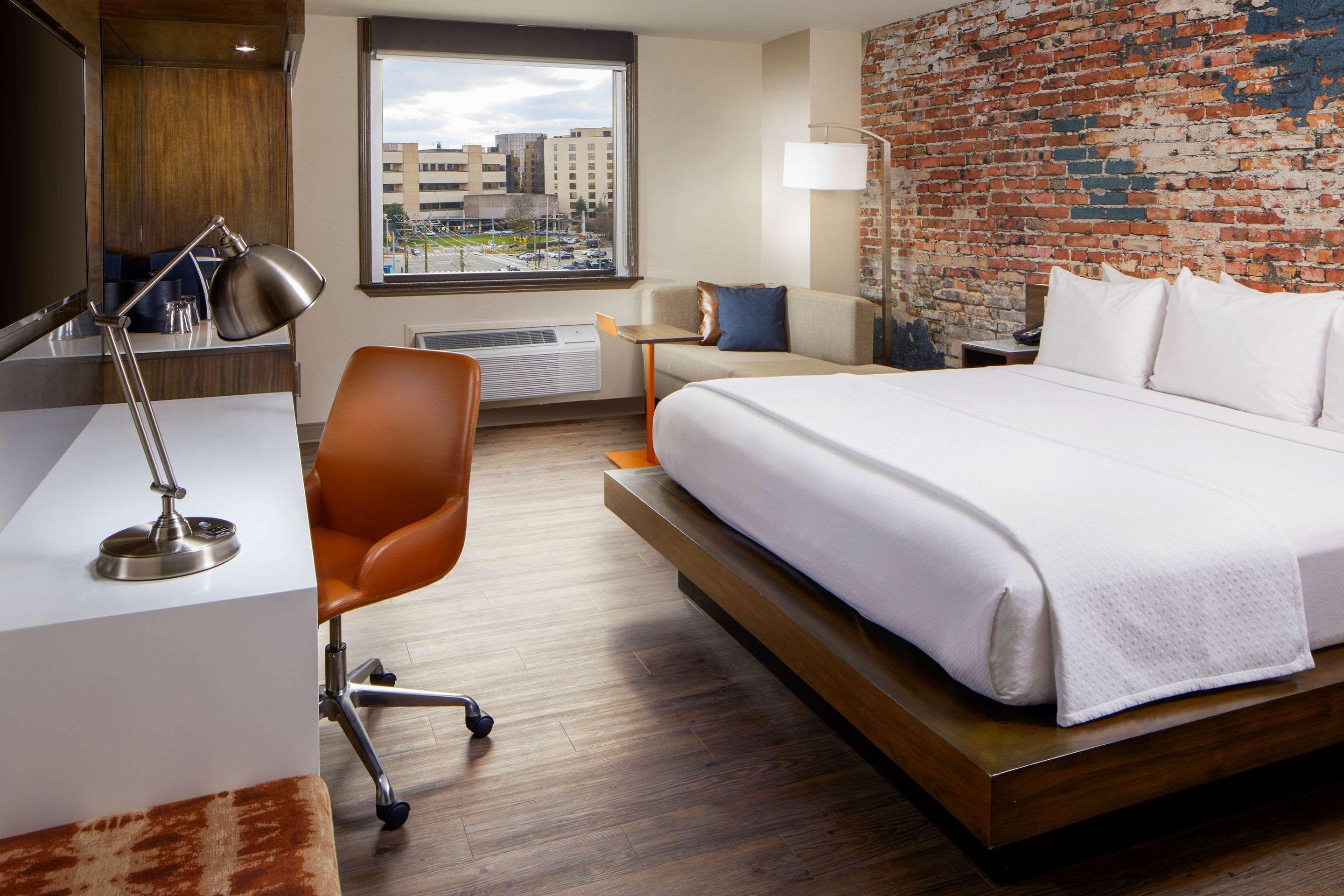 เดอะ ลอดจ์ แอท ดยุก เมดิคัล เซ็นเตอร์ Hotel เดอแรม ภายนอก รูปภาพ